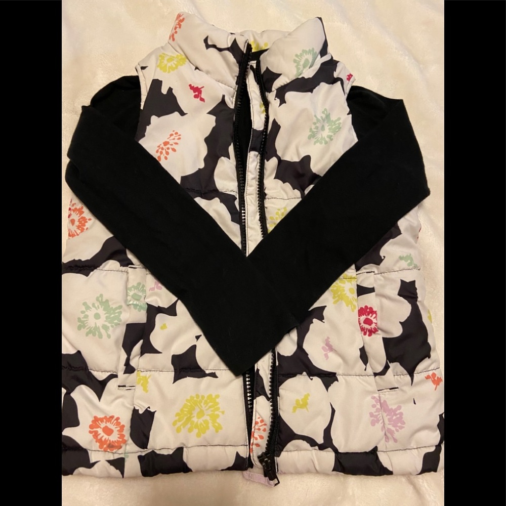 Girls vest and shirt bundle-size 6/6x
